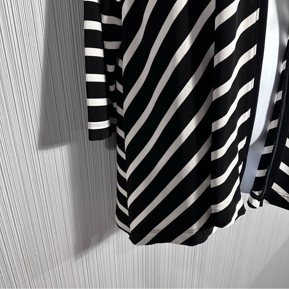 Travelers by Chico’s black & white striped lightweight cardigan women’s large - Picture 5 of 9